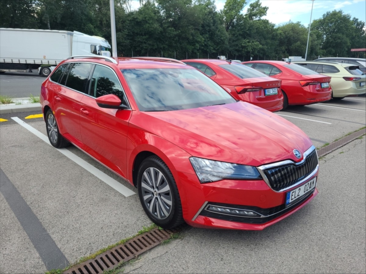 skoda-superb-1-4-e-tsi-iv-ambition-plus - 6