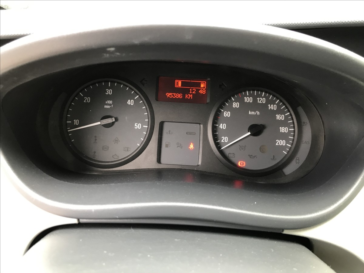 opel-vivaro-2-0-cdti-66kw - 9