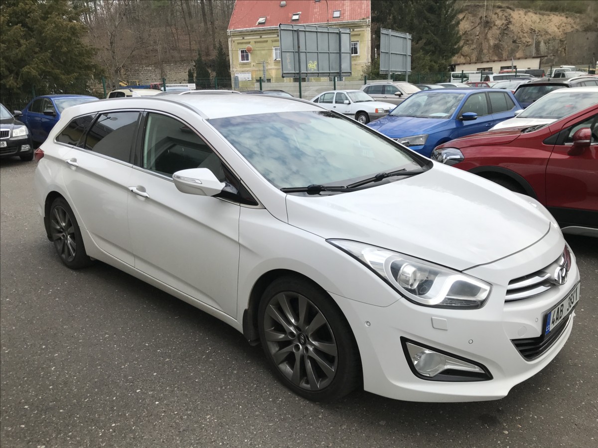 hyundai-i40-1-7-crdi-100kw-combi - 3