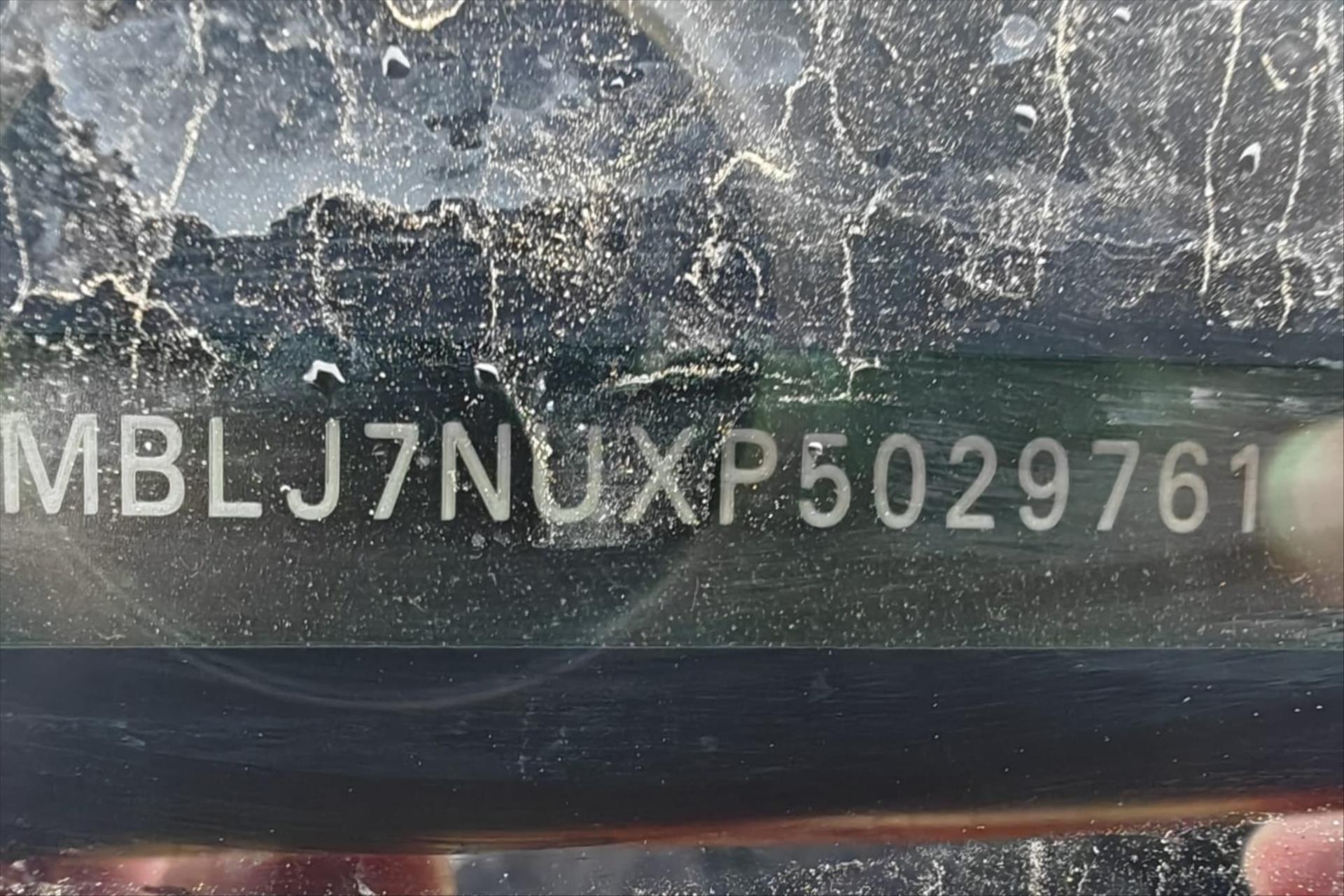 skoda-karoq-2-0-tdi-110kw-dsg-ambition-vuz-pripravujeme-k-prodeji - 1