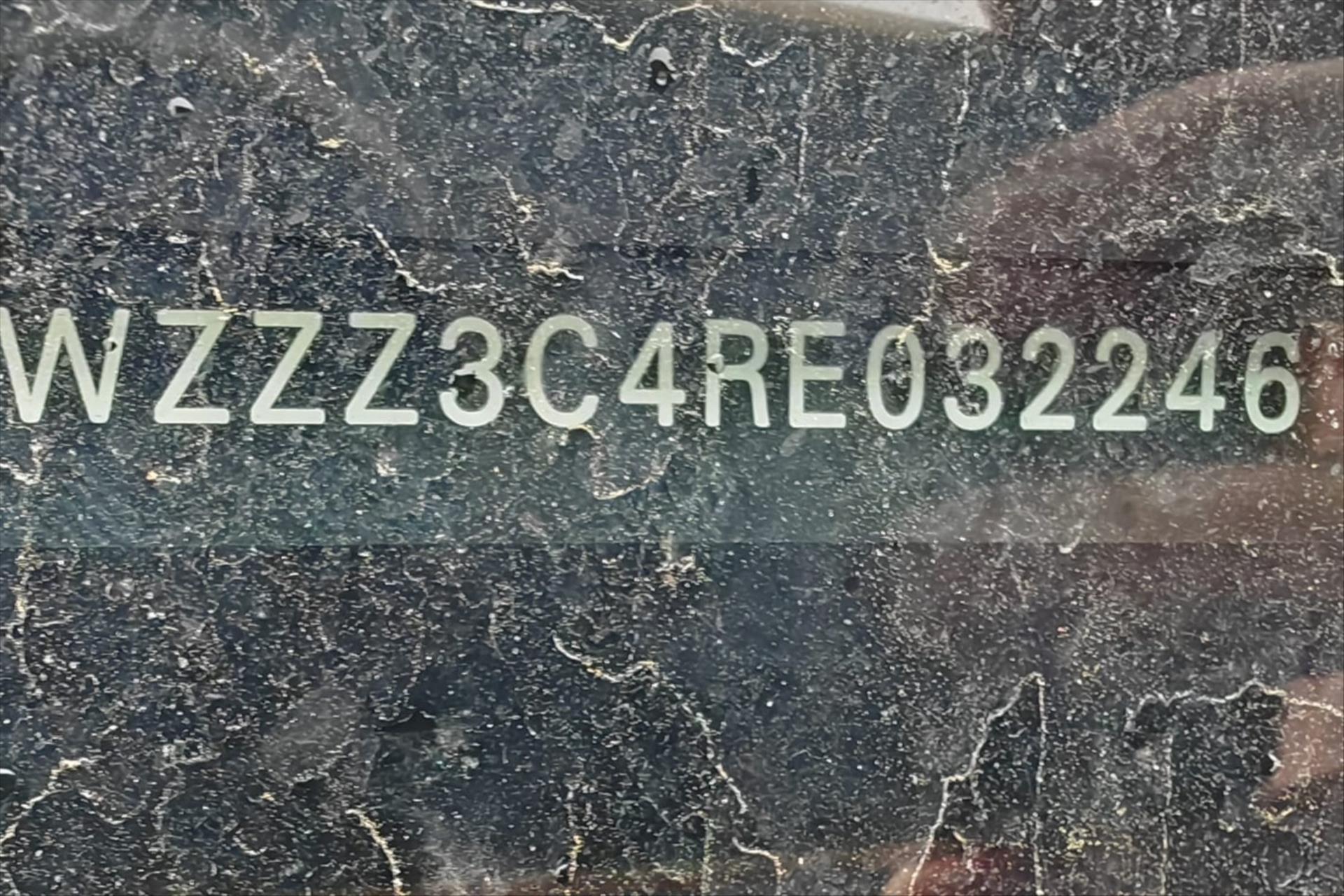 volkswagen-passat-2-0-tdi-110kw-dsg-business-vuz-pripravujeme-k-prodeji - 1