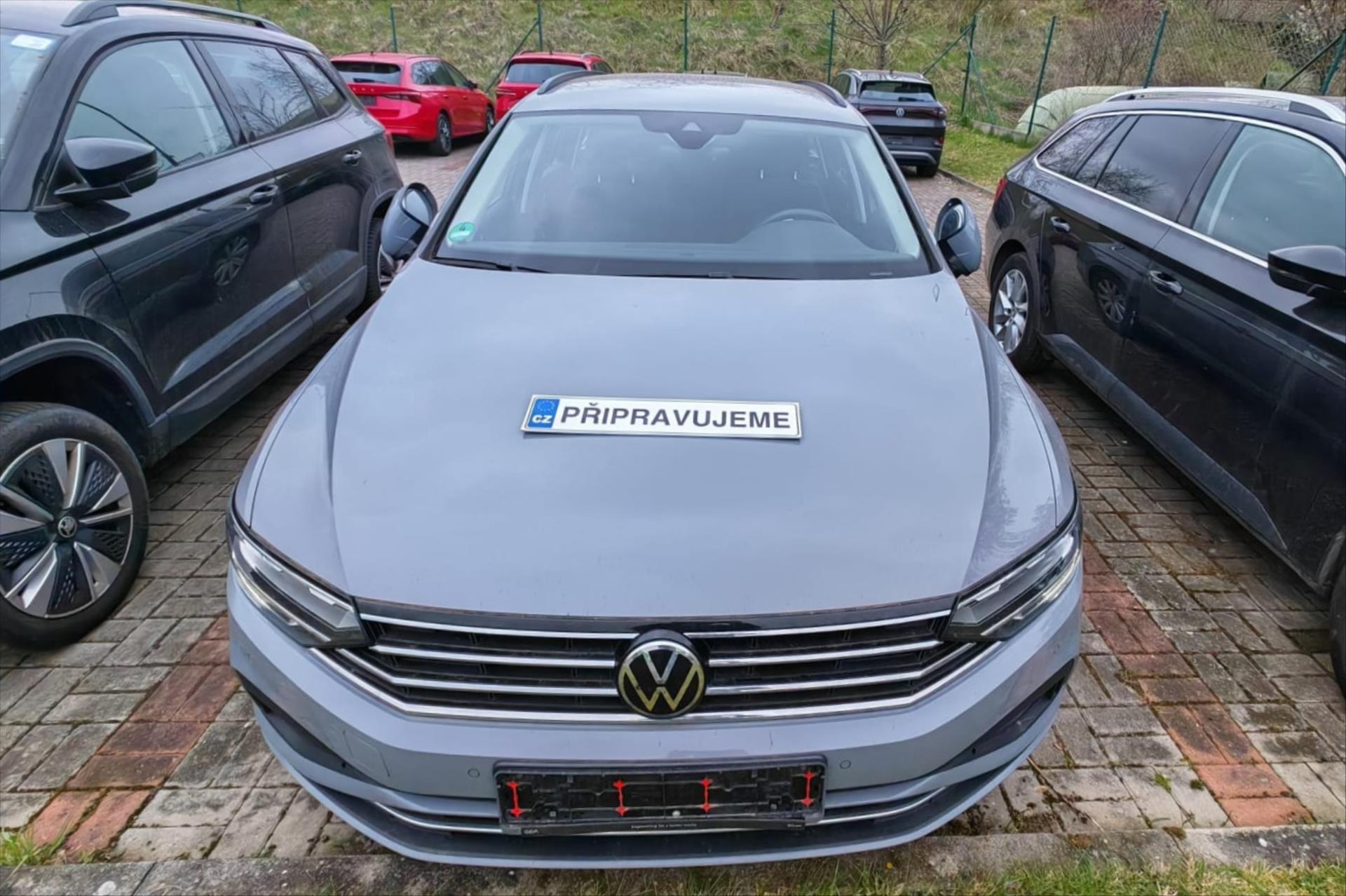 Volkswagen Passat 2,0 TDI 110kW DSG Business VŮZ PŘIPRAVUJEME K PRODEJI