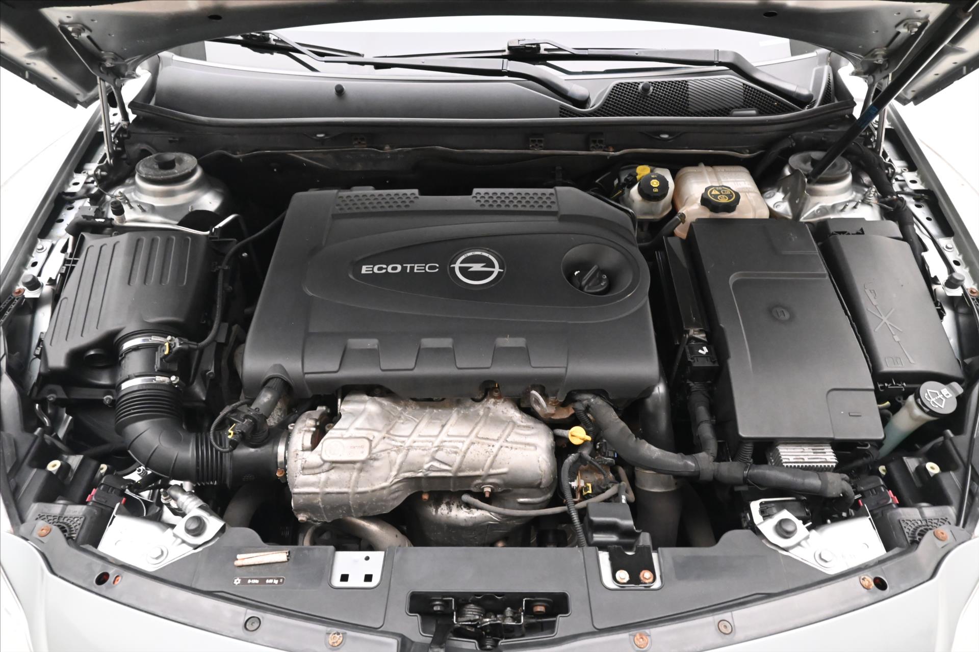 opel-insignia-2-0-cdti-118-kw-navigace - 8