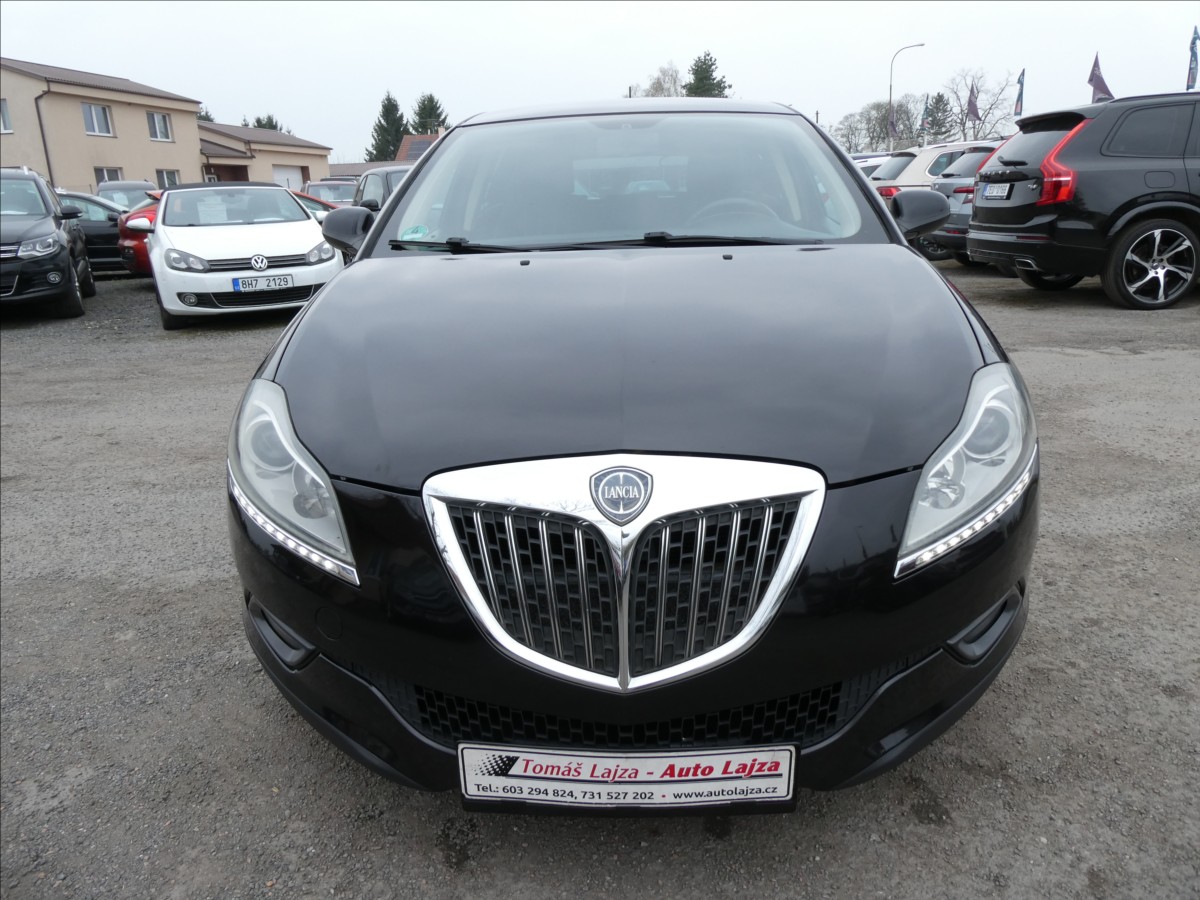 lancia-delta-1-4-t-88kw-serviska-2-majitel - 1