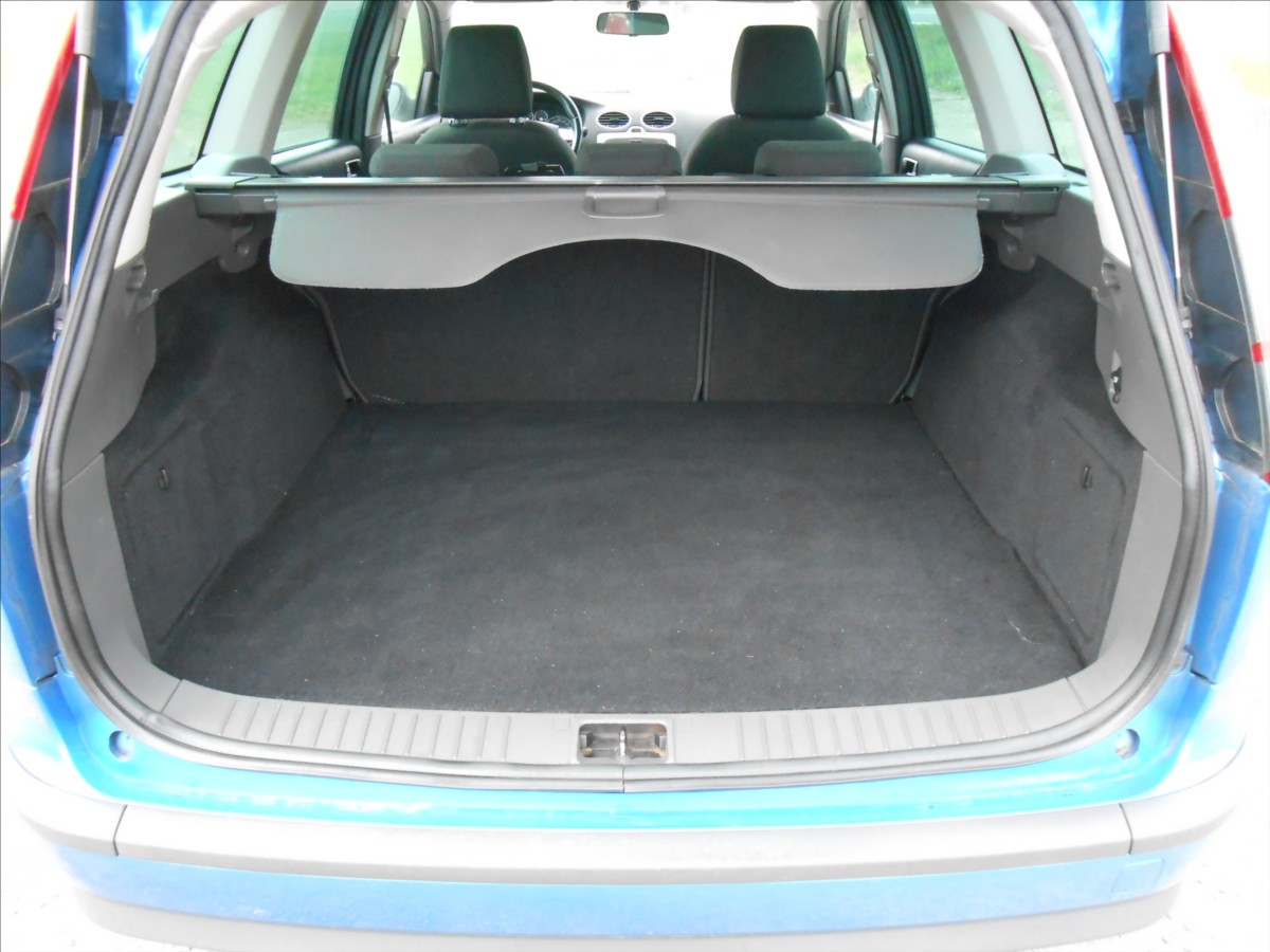 ford-focus-1-6-i-16v-74-kw-kombi - 9