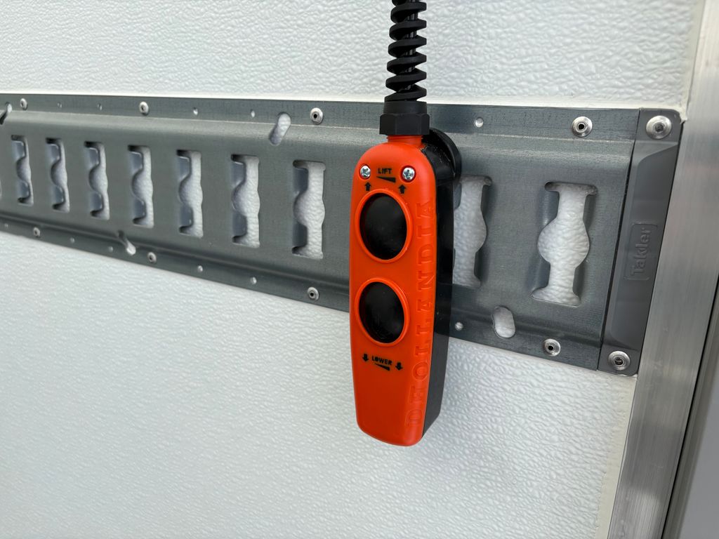 iveco-daily-3-0-180k-skrin-hydr-celo - 5