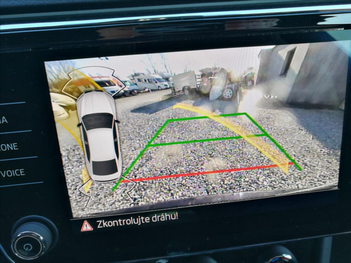 skoda-superb-2-0-tdi-sportline-1-majitel - 5