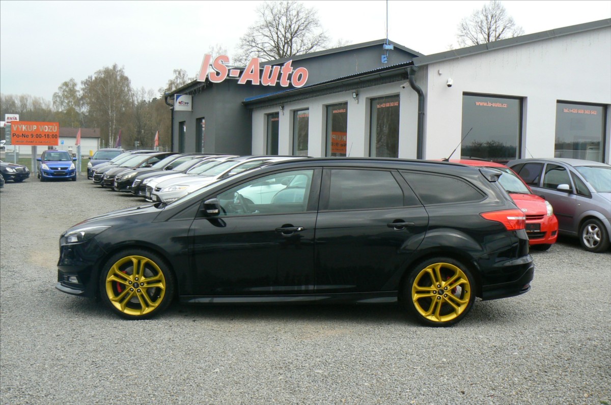 ford-focus-2-0-st-184-kw-44526-km - 6