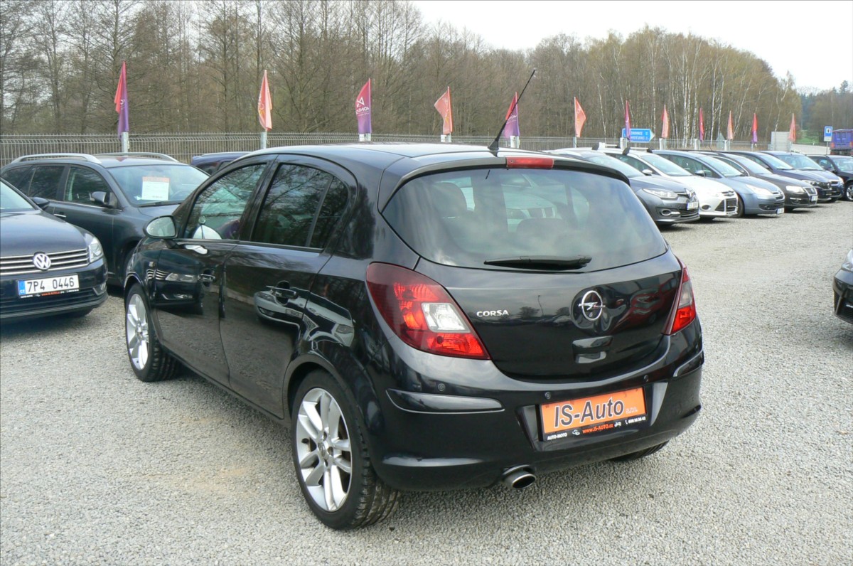 opel-corsa-1-4-color-edition - 4