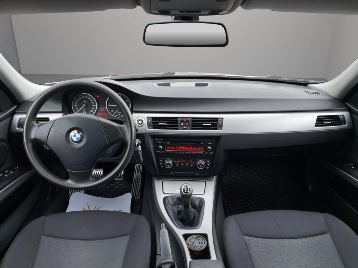 bmw-rada-3-318d-d-klima-vyhr-sedadla-pdc-alu-tempomat-po-servise-a-nova-stk - 9