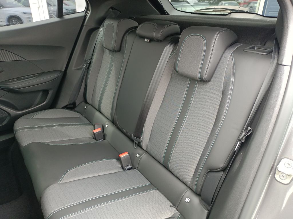 peugeot-2008-allure-1-2-pt-130k-man6 - 4