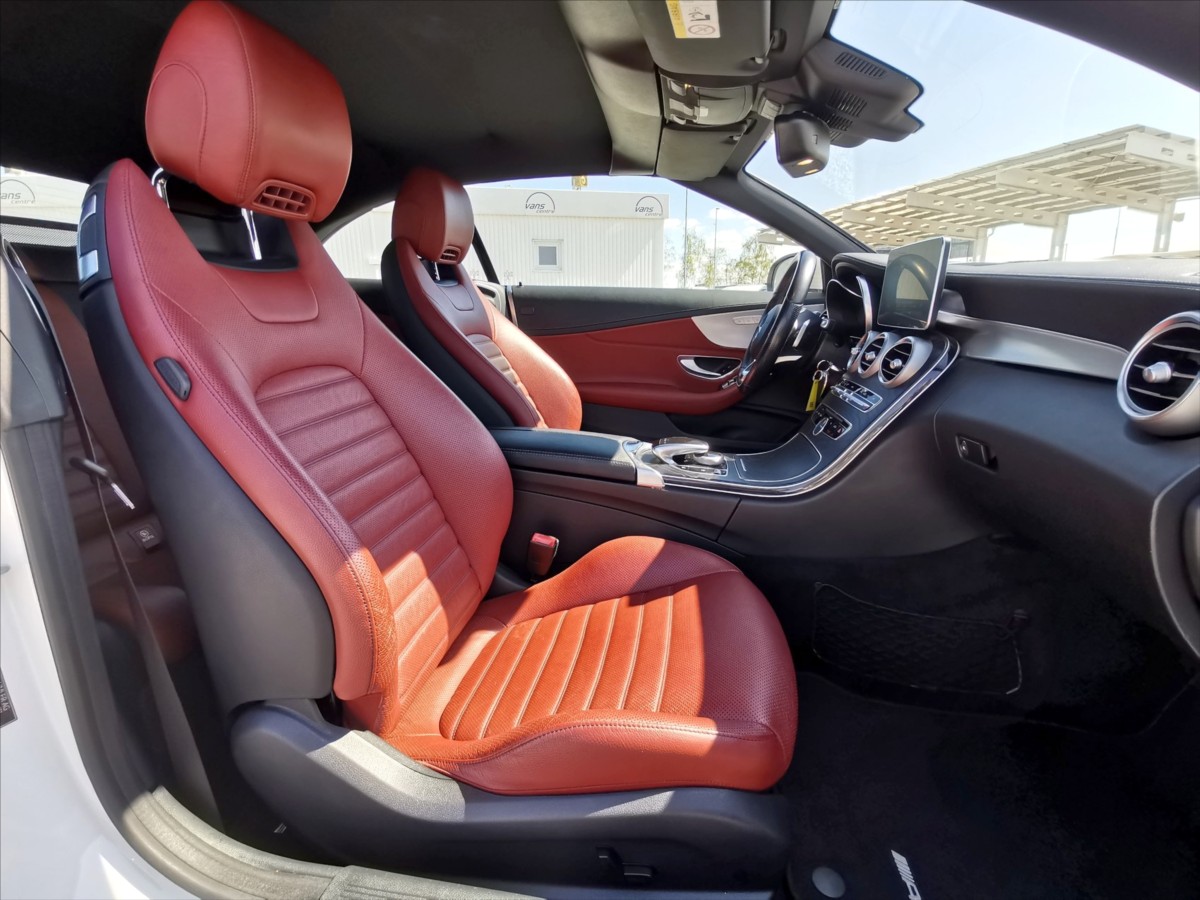 mercedes-benz-tridy-c-c300-cabrio-amg-burmester - 7