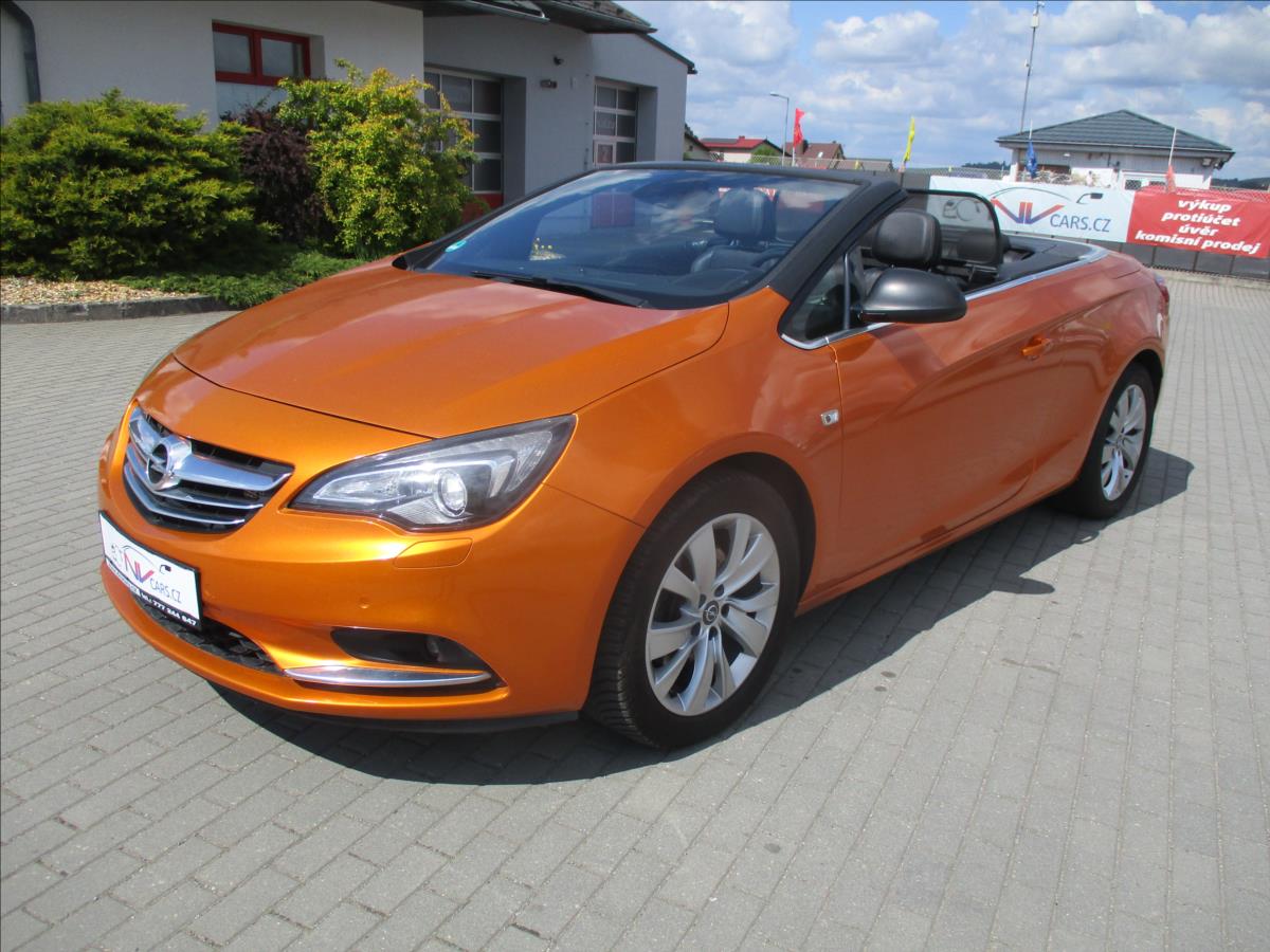 Opel Cascada 1,6 TURBO 125kw Cosmo LED vinyl