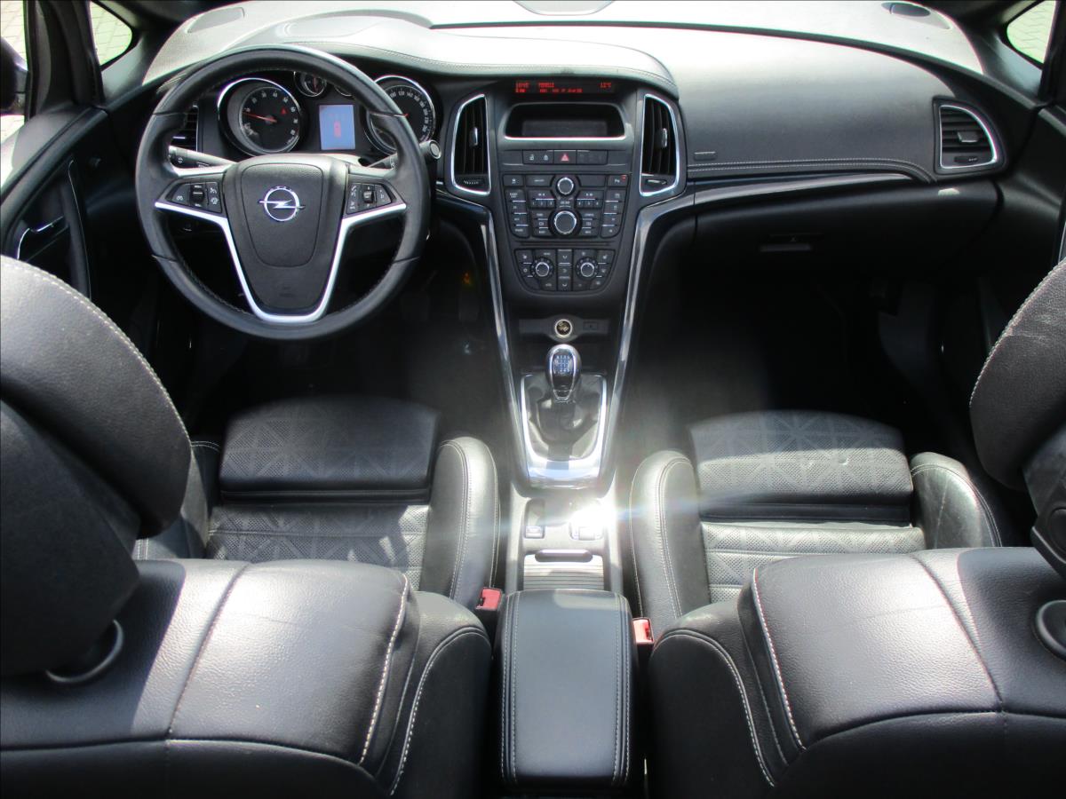 opel-cascada-1-6-turbo-125kw-cosmo-led-vinyl - 8