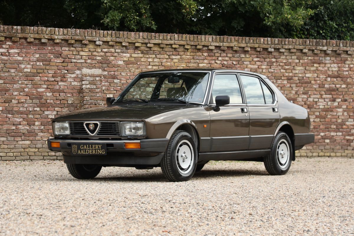 Alfa Romeo Alfetta 