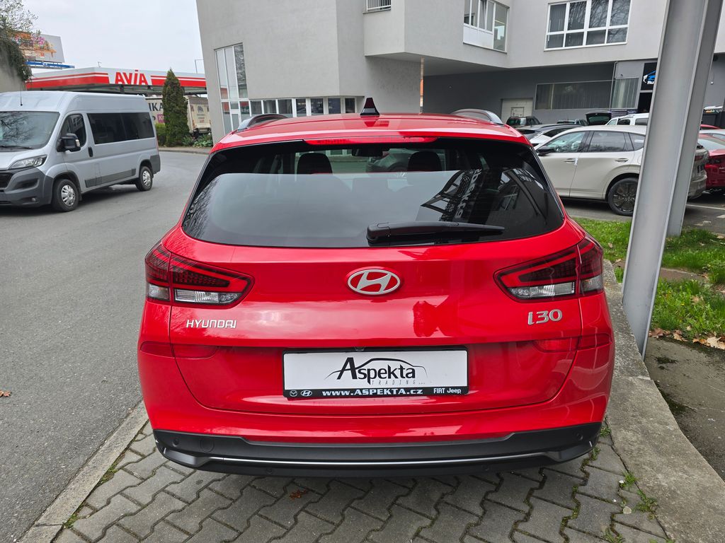 hyundai-i30-1-6-t-gdi-dct-go-czech - 3