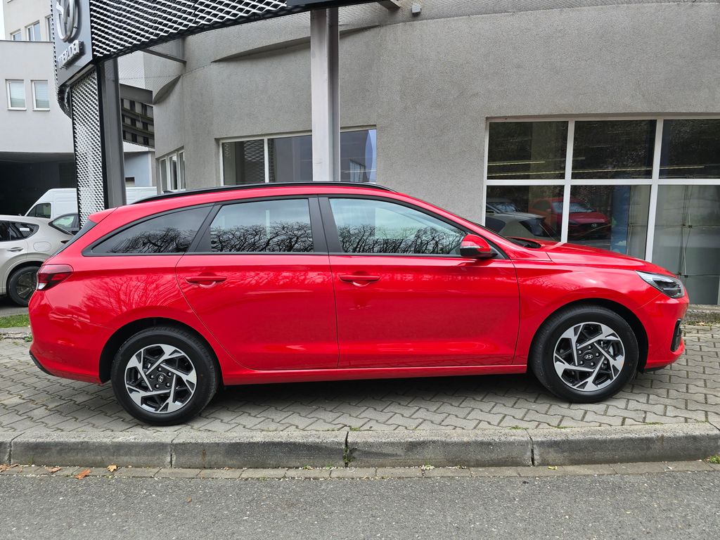 hyundai-i30-1-6-t-gdi-dct-go-czech - 5