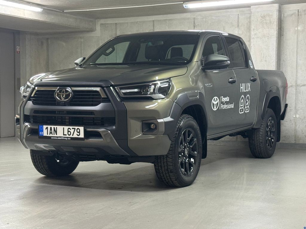 Toyota Hilux 2.8D4-D,Double Cab,Invincible