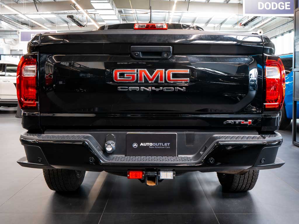 gmc-canyon-2-7-at4-premium-headup-2-lift - 3
