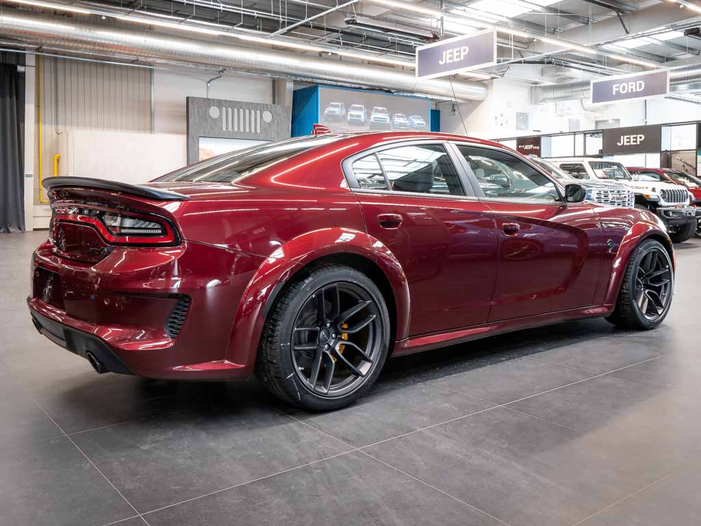 dodge-charger-6-2-srt-hellcat-widebody - 4