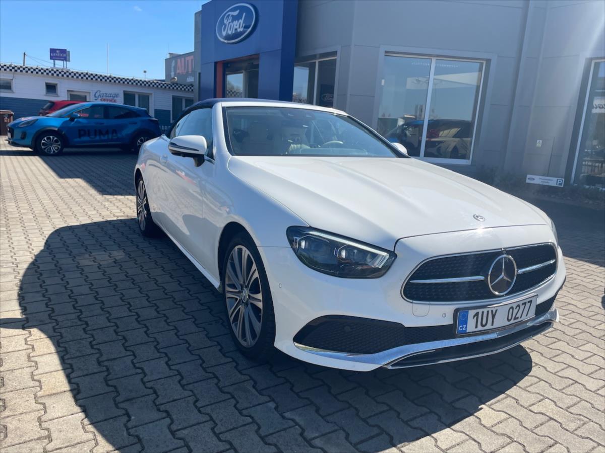 mercedes-benz-tridy-e-2-0-e300-avantgarde - 4