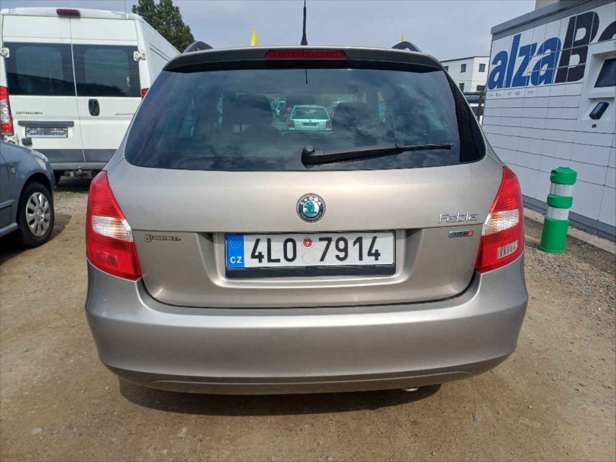 skoda-fabia-1-2-htp-kombi - 4