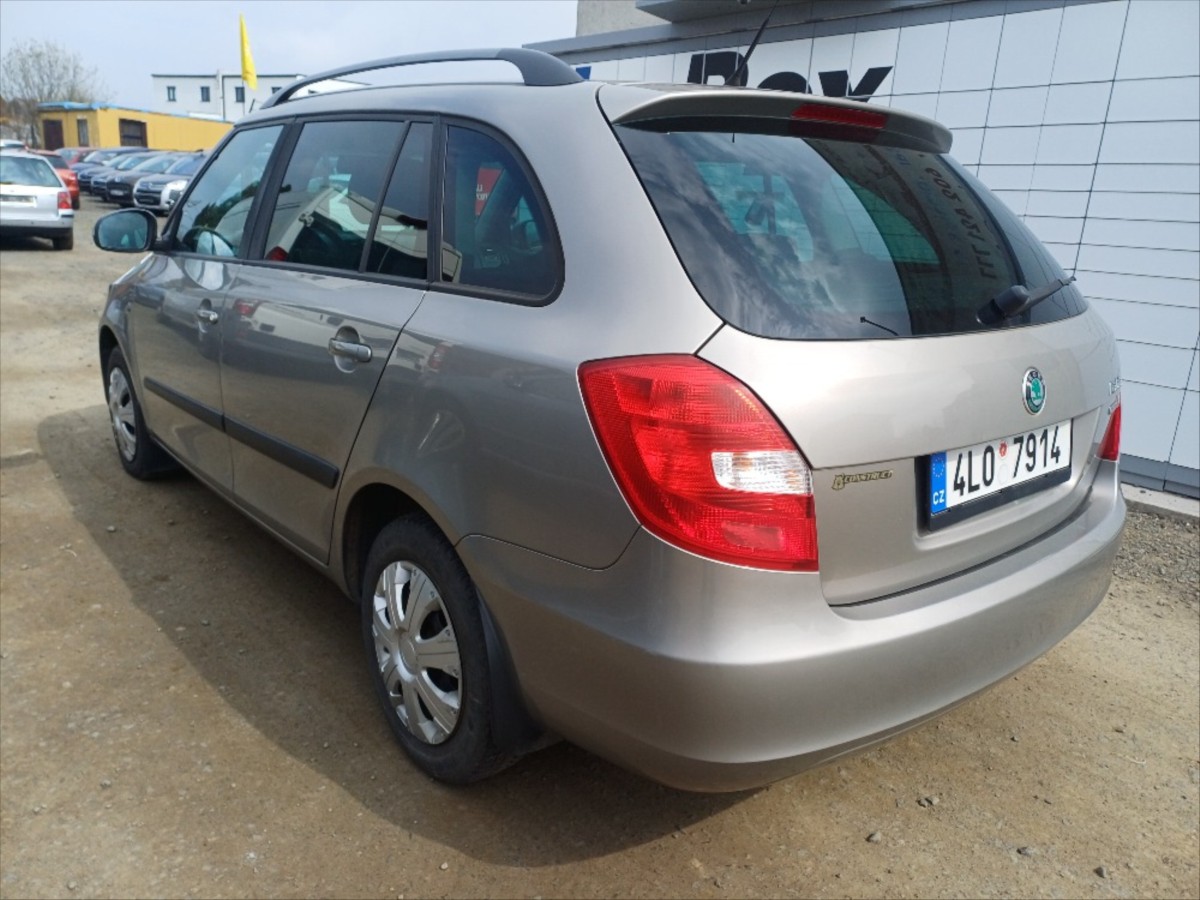 skoda-fabia-1-2-htp-kombi - 5