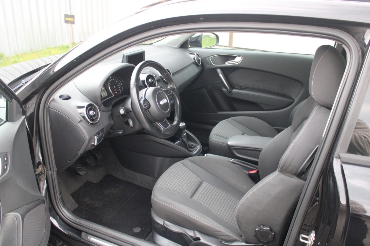 audi-a1-1-6-tdi-77kw-ambition - 9