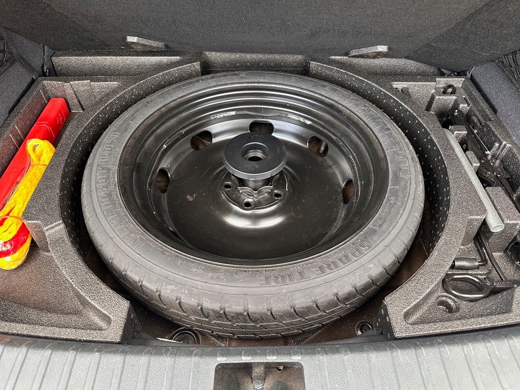 skoda-karoq-2-0-tdi-110kw-4x4-style - 9