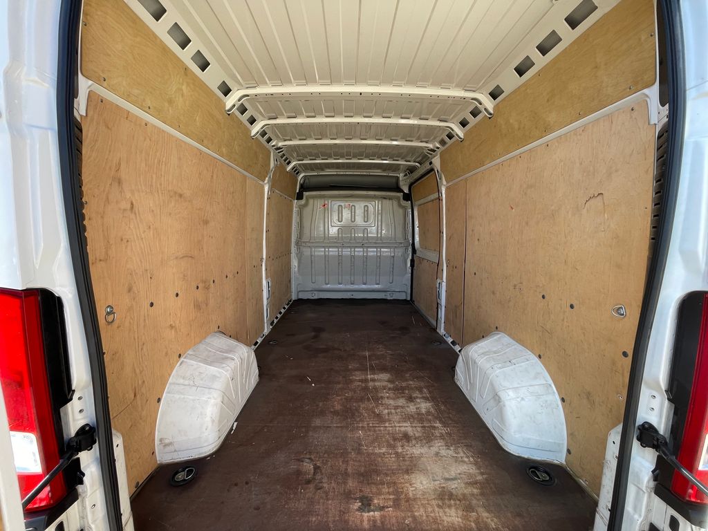 peugeot-boxer-2-2hdi-103kw-l3h2-tempo - 9