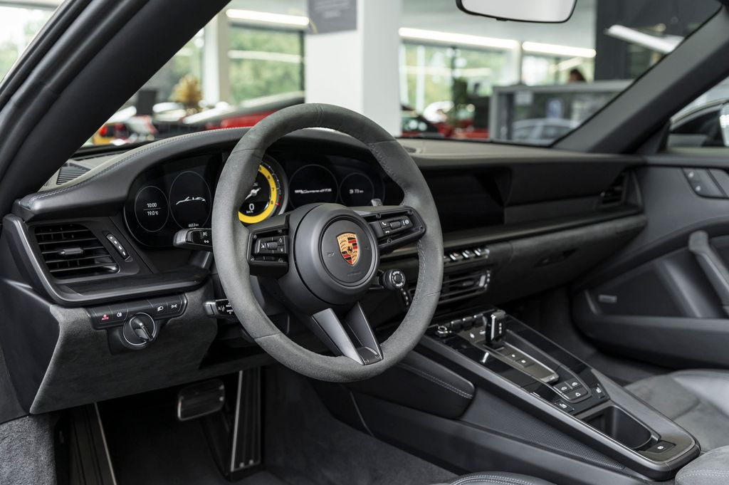 porsche-911-carrera-gts-cabriolet-bose-pas - 4
