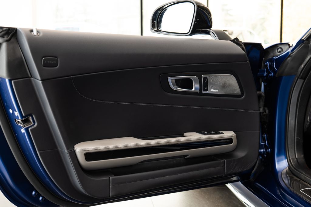 mercedes-benz-amg-gt-roadster-keramicke-brzdy - 8