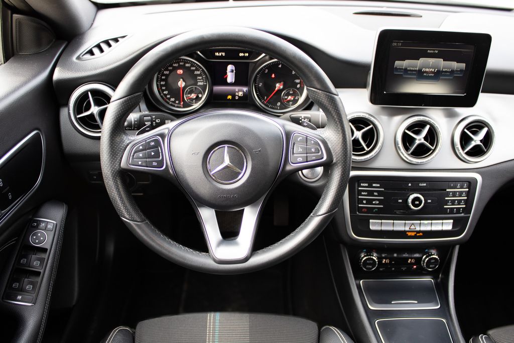 mercedes-benz-cla-mercedes-benz-cla-180-d-100 - 8