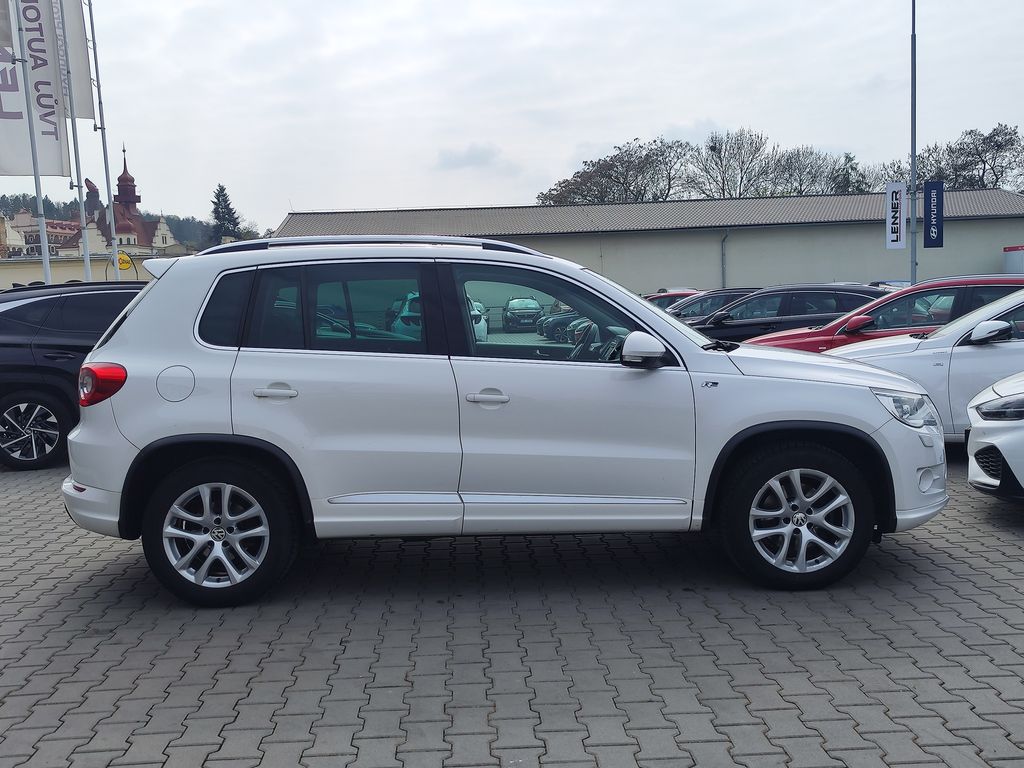 volkswagen-tiguan-2-0-tdi-125kw-r-line-4motion - 3