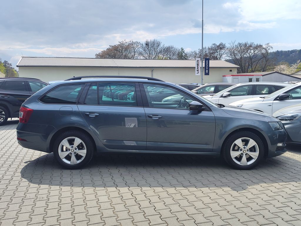skoda-octavia-1-6-tdi-85kw-ambition-plus - 3