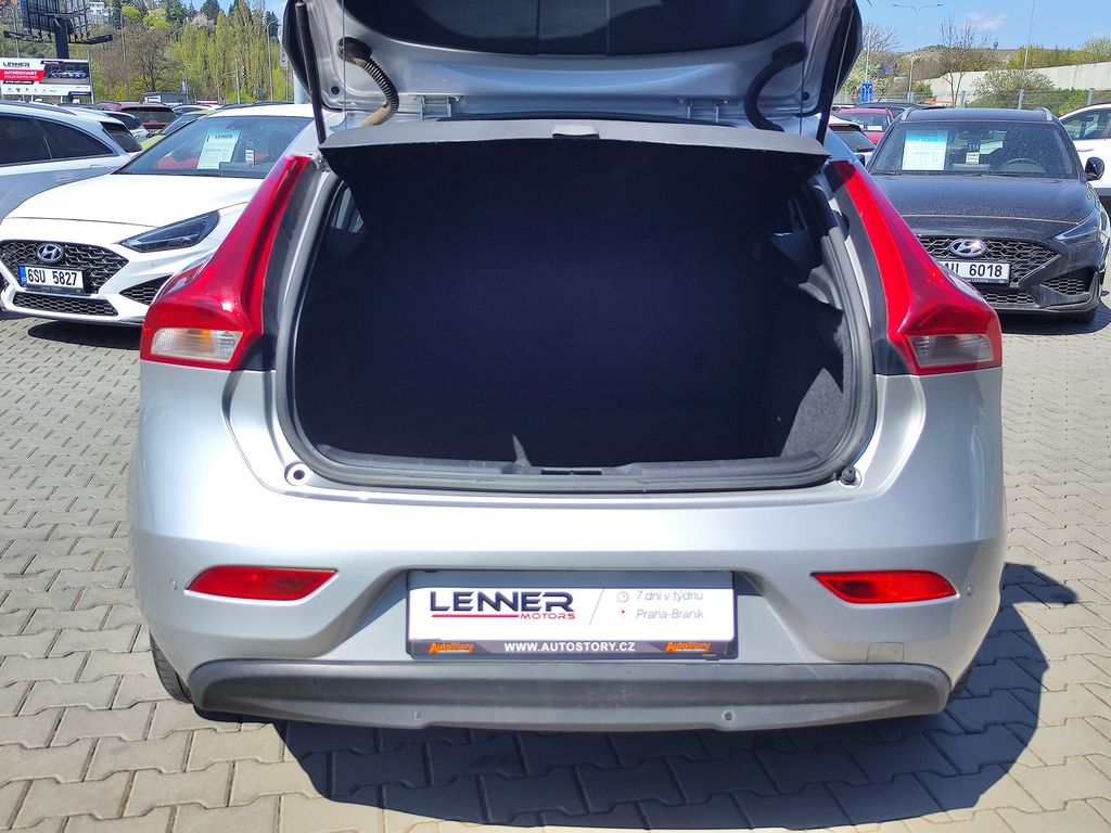 volvo-v40-d2-1-6-84kw-servisni-historie - 8