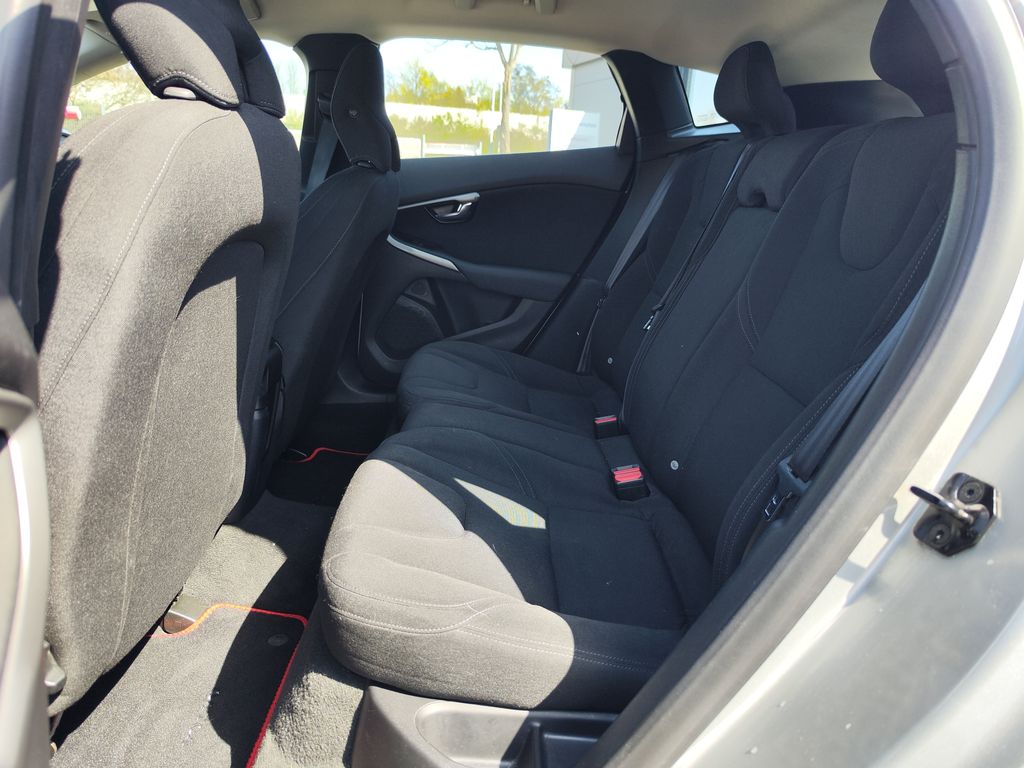 volvo-v40-d2-1-6-84kw-servisni-historie - 9