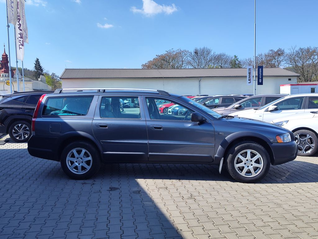 volvo-xc70-d5-2-4-120kw - 3