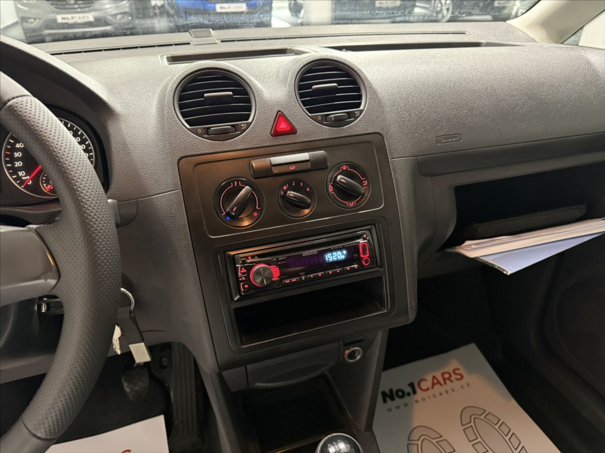 volkswagen-caddy-1-6-tdi-75kw-tazne-servis - 9