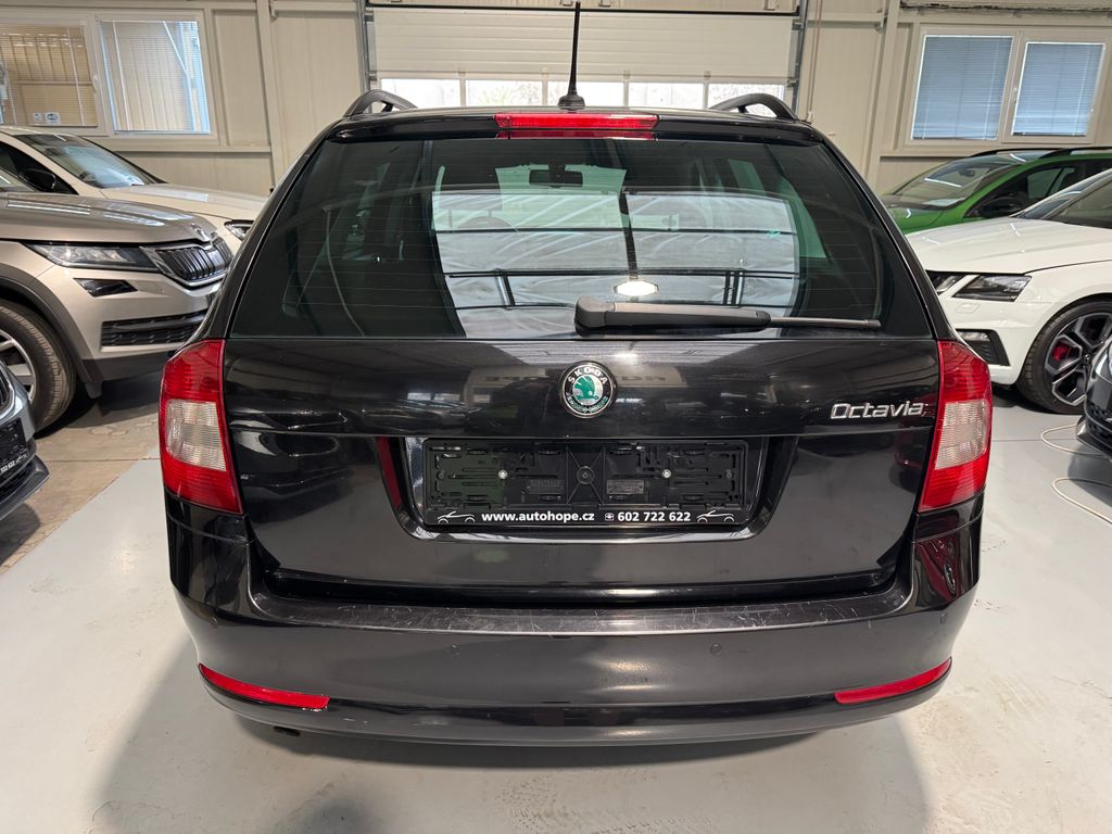skoda-octavia-combi-1-2-tsi-ambition - 4