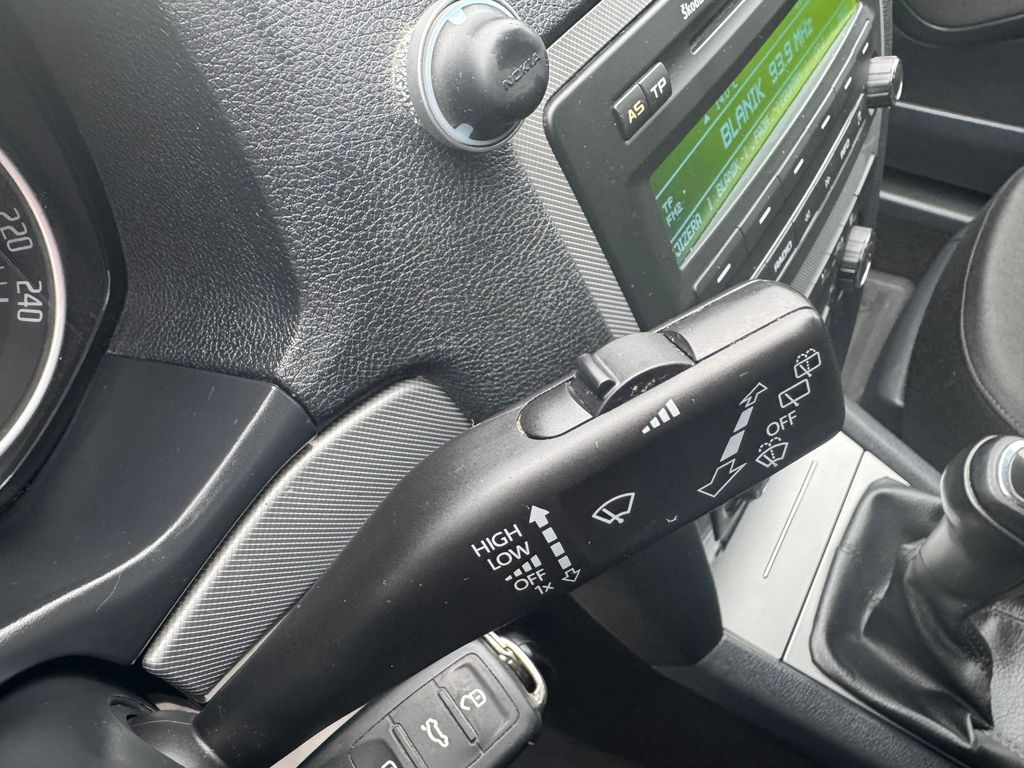 skoda-octavia-2-0-tdi-elegance - 9