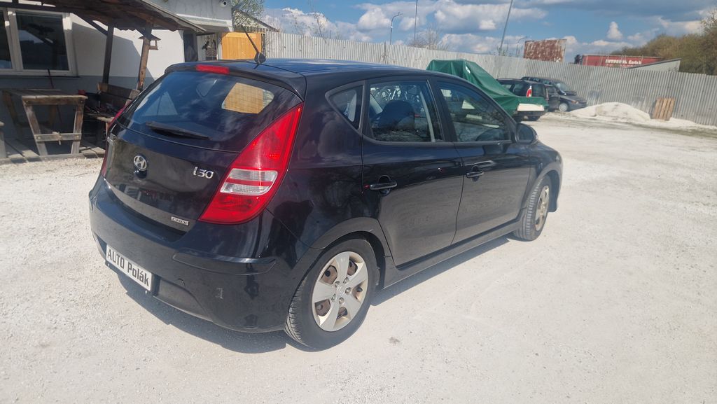 hyundai-i30-1-crdi - 2