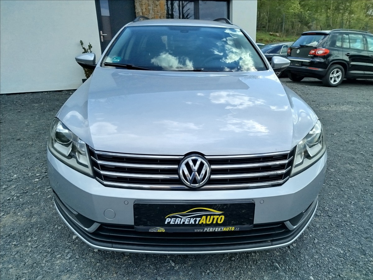 volkswagen-passat-2-0-tdi-103kw-kamera-tz-10xairbag - 9