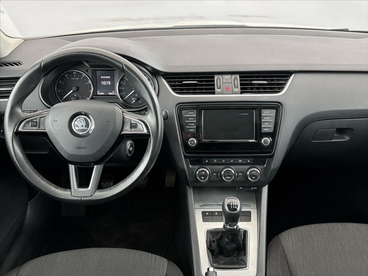 skoda-octavia-1-4-tsi-style - 4