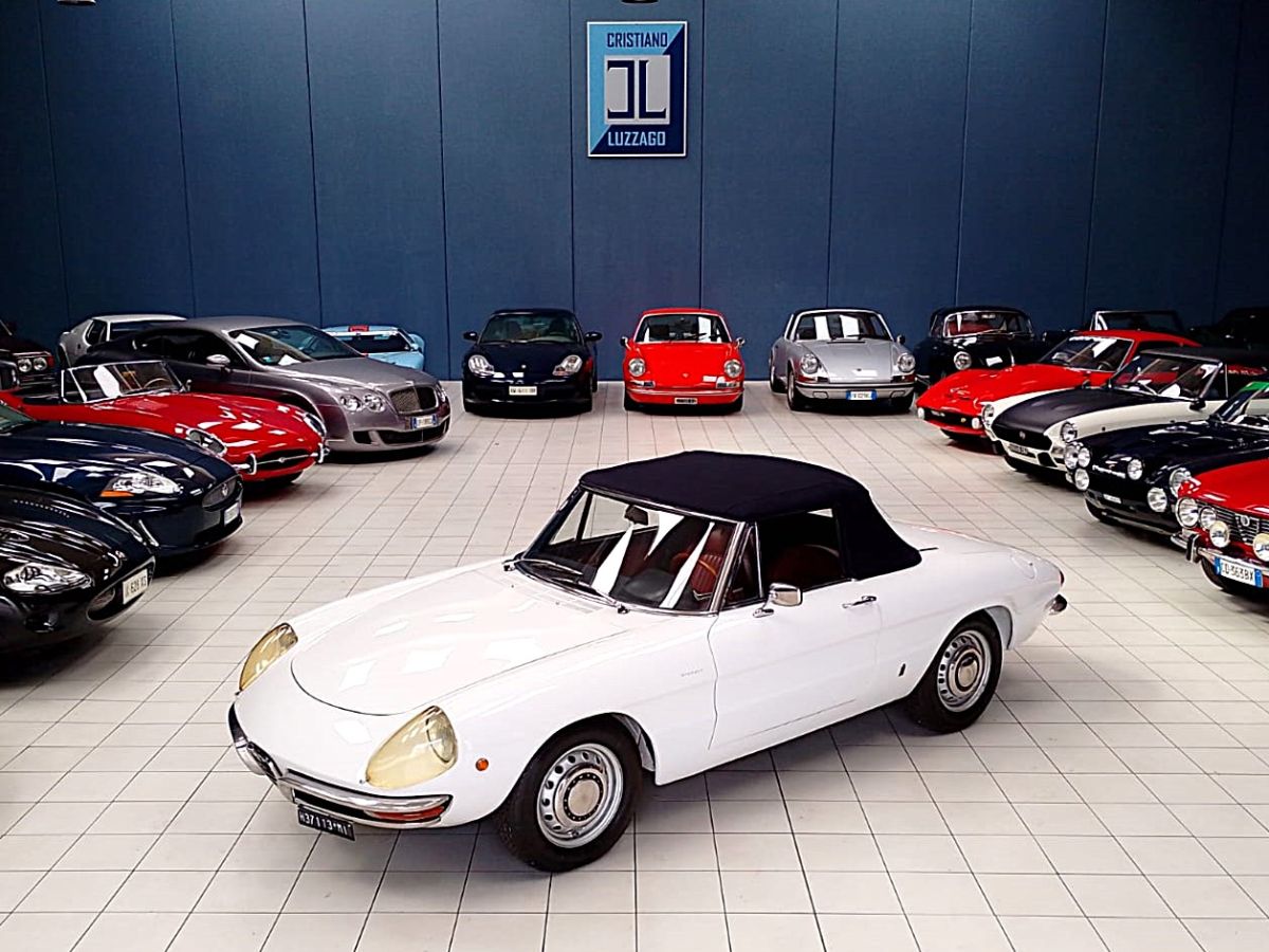 Alfa Romeo 1750 SPIDER VELOCE (105.57)  