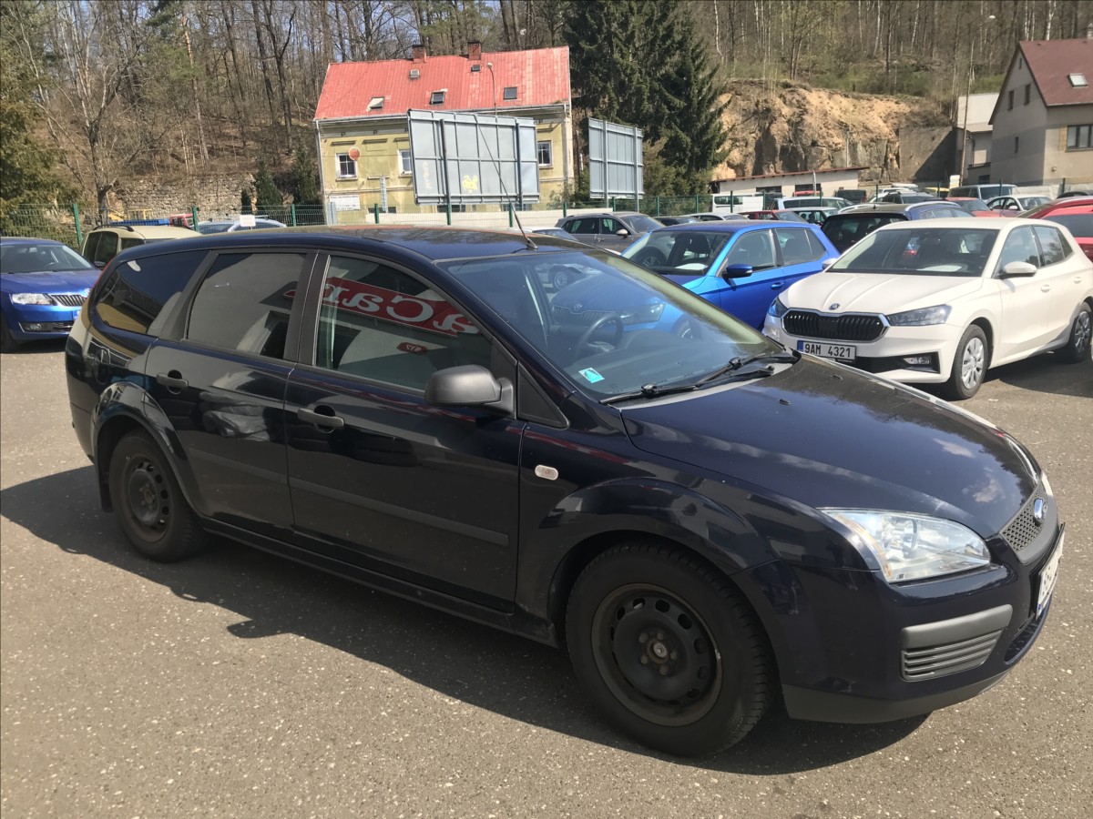 ford-focus-1-8-i-combi-92kw - 4