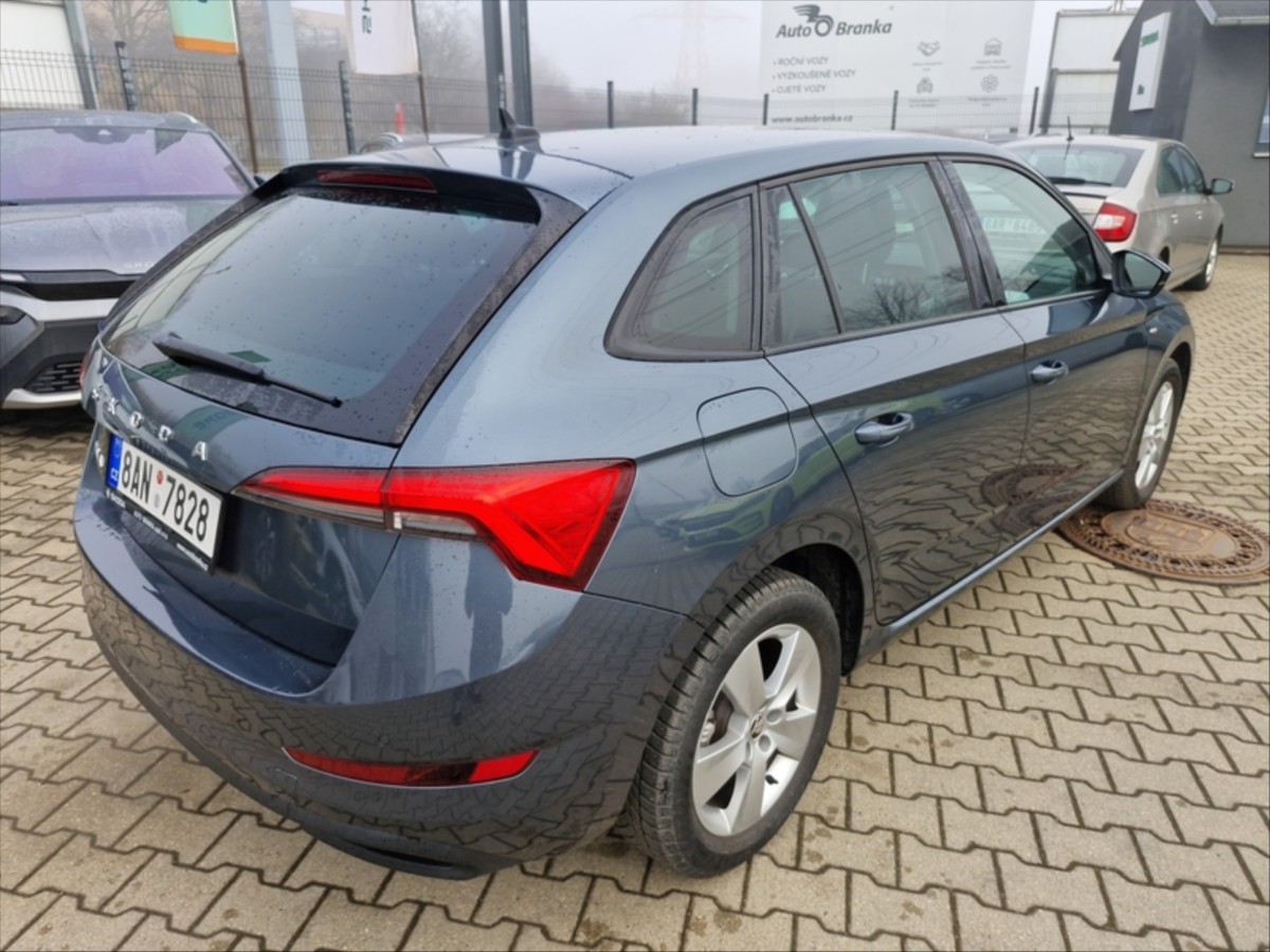 skoda-scala-1-0-tsi-ambition-81kw-drive - 1