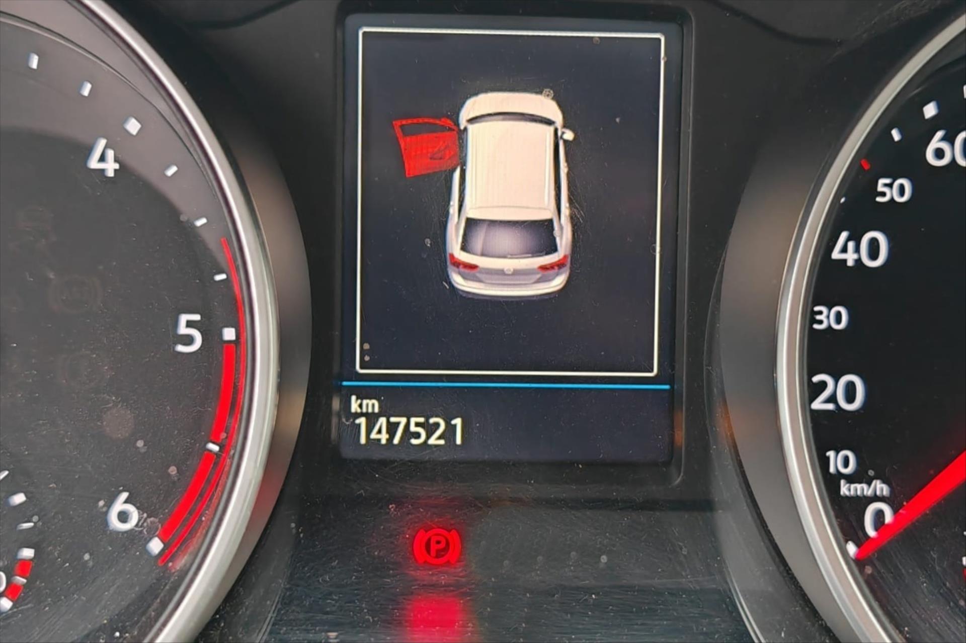 volkswagen-tiguan-2-0-tdi-110kw-dsg-life-vuz-pripravujeme-k-prodeji - 2