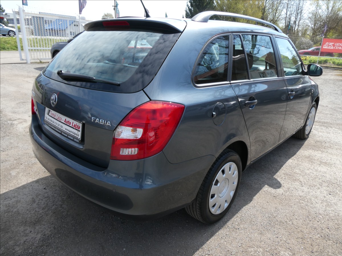 skoda-fabia-1-2-tsi-63kw-active-serviska - 8
