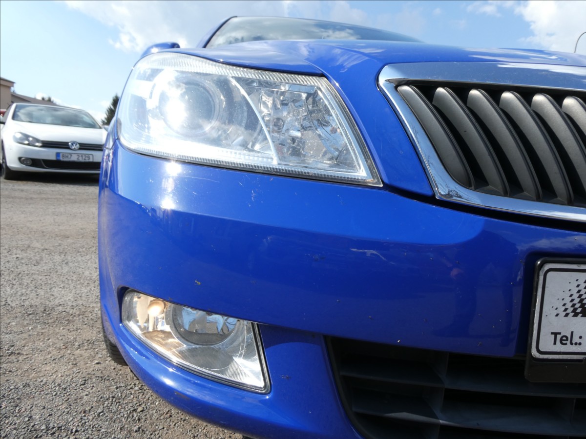 skoda-octavia-1-4-tsi-90kw-combi-ambiente - 4